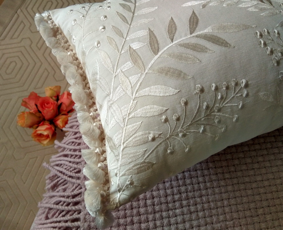 Подушки и комплекты подушек: различные модели