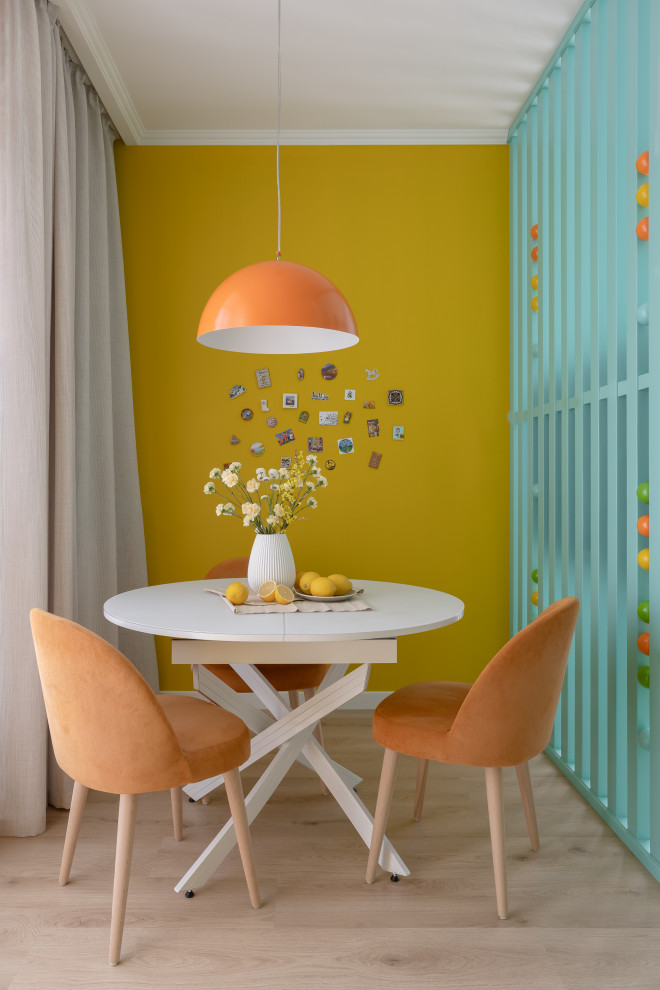 Реализованный проект яркой квартиры в ЖК "Мичурин"