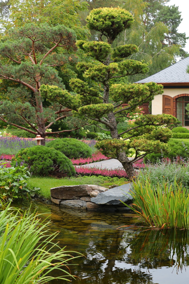 Коттеджный сад в Барвихе (дизайн и исполнение компании "Imperial Garden")