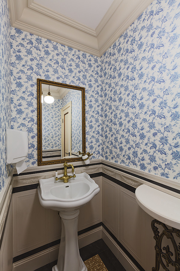 Интерьер кафе "Бристоль" в Казани