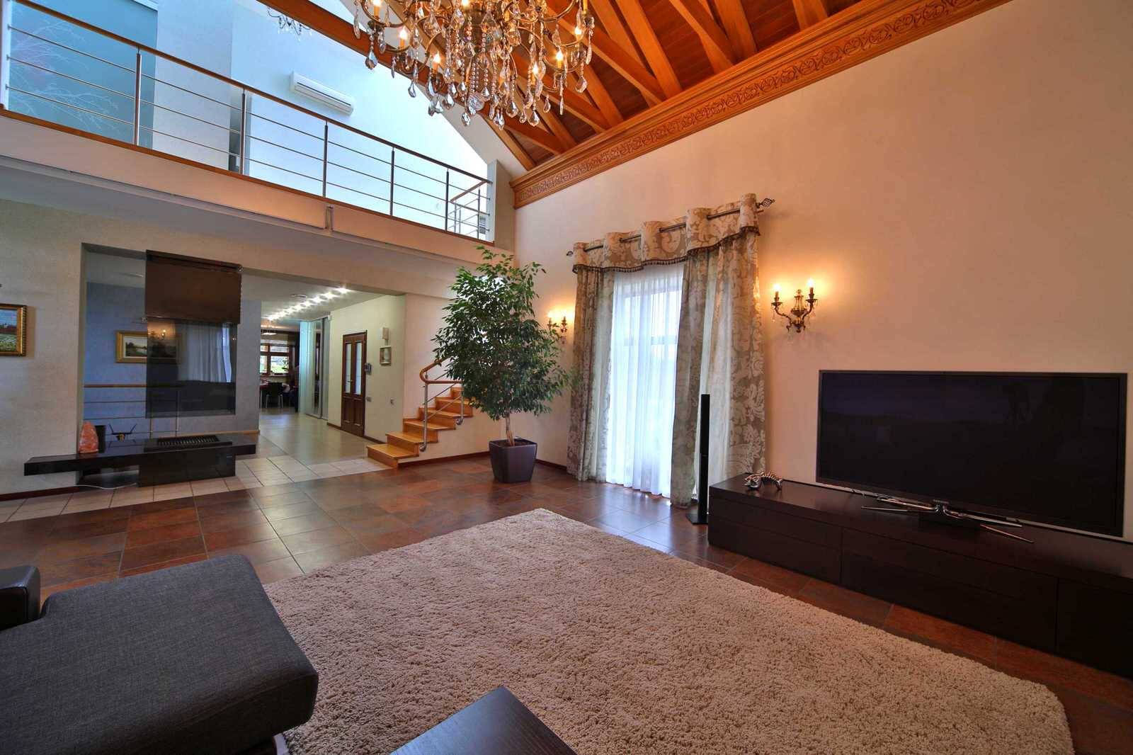 Особняк  площадью  507 м.кв.  в  п.Царевщина.  г.Самара