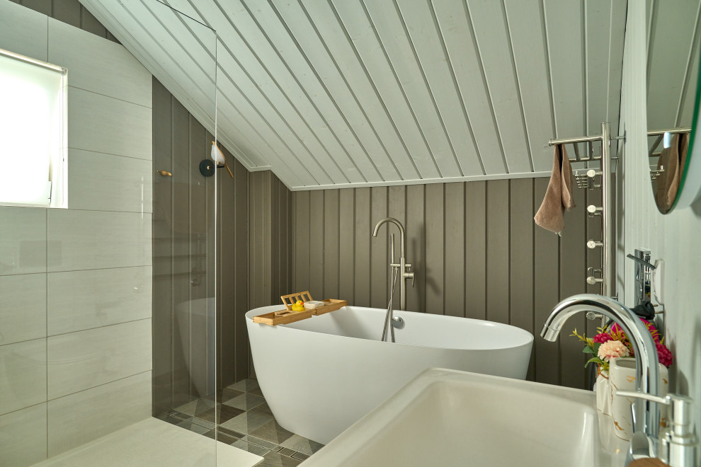 База отдыха на берегу озера. Ялкала.