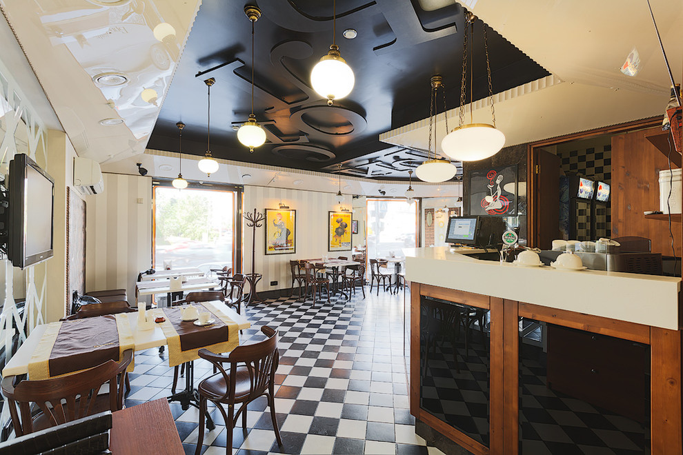 Интерьер кафе "Бристоль" в Казани