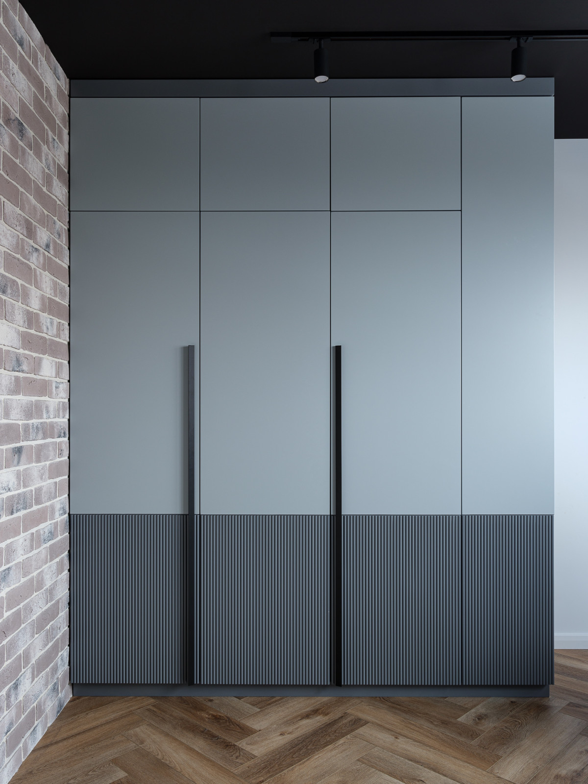 Панферова, 77 м2