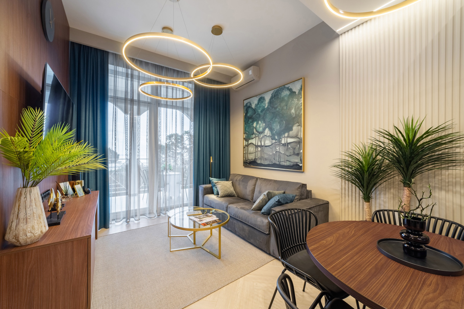 Квартира с современным ремонтом в Сочи