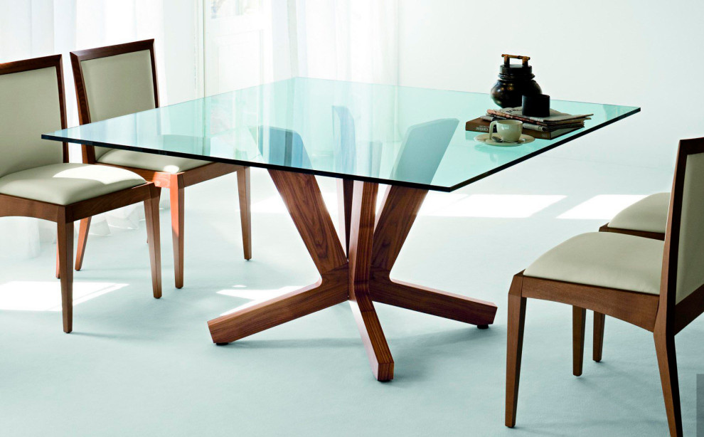 Обеденные и журнальные столы Анталл в современном стиле