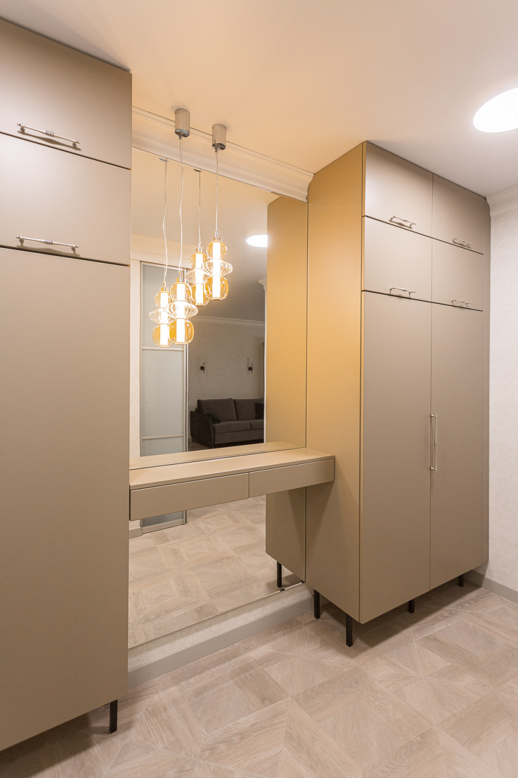 Шкафы в прихожую