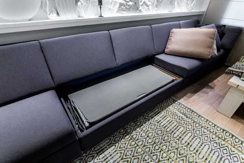 Квартирный вопрос. В греческом зале