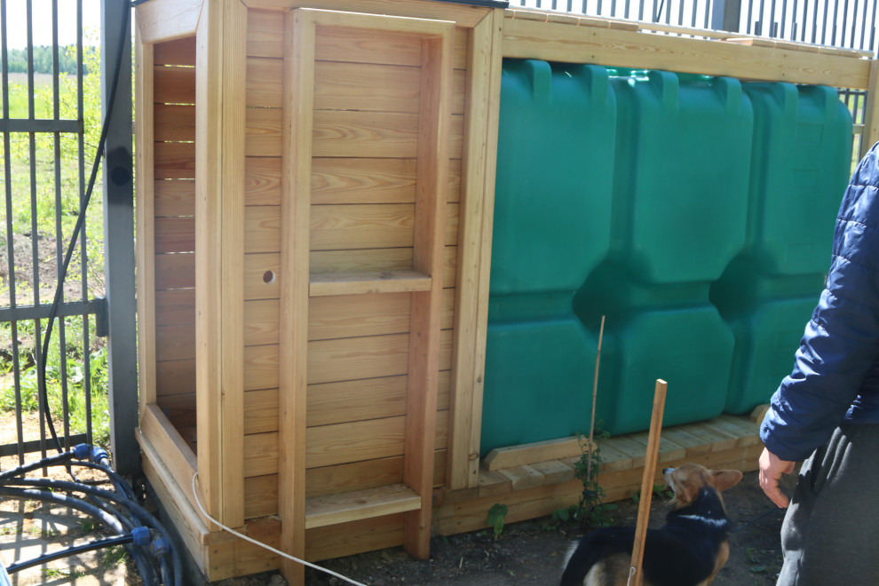 Как правильно: Отвести лишнюю воду с участка