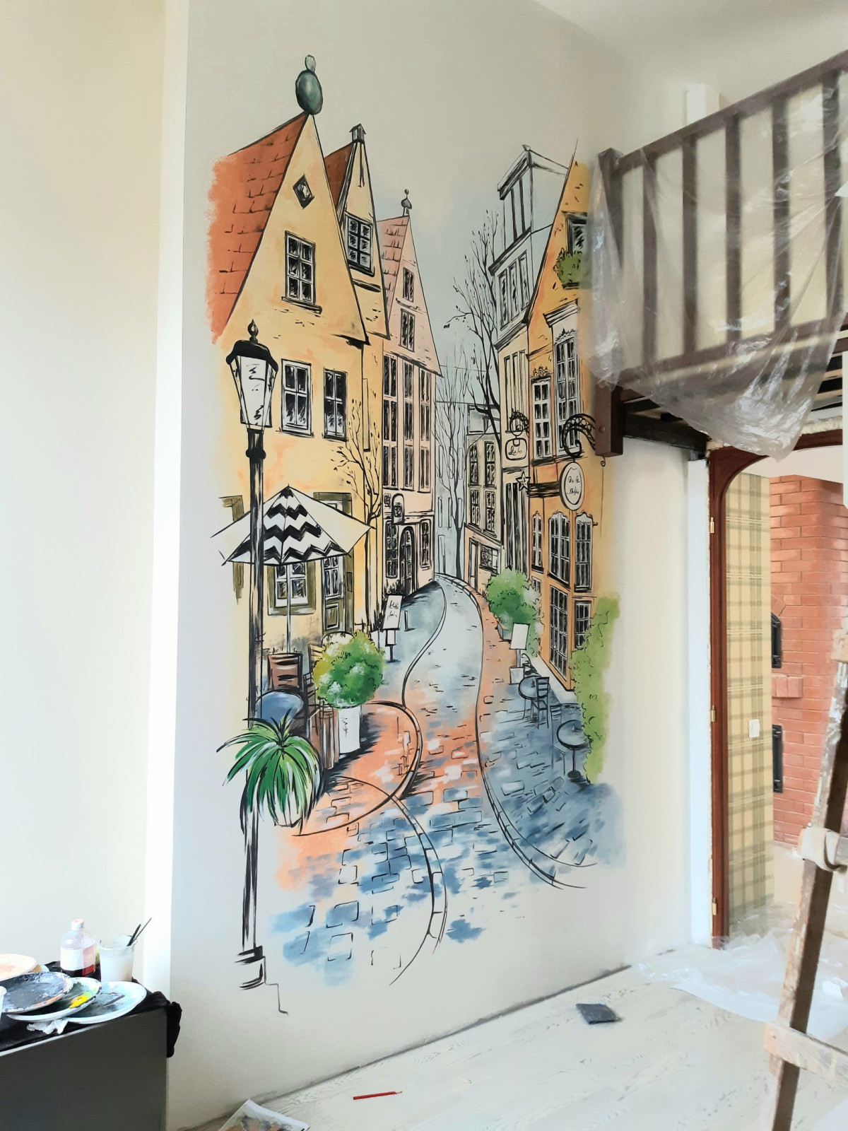 Роспись стены в детской