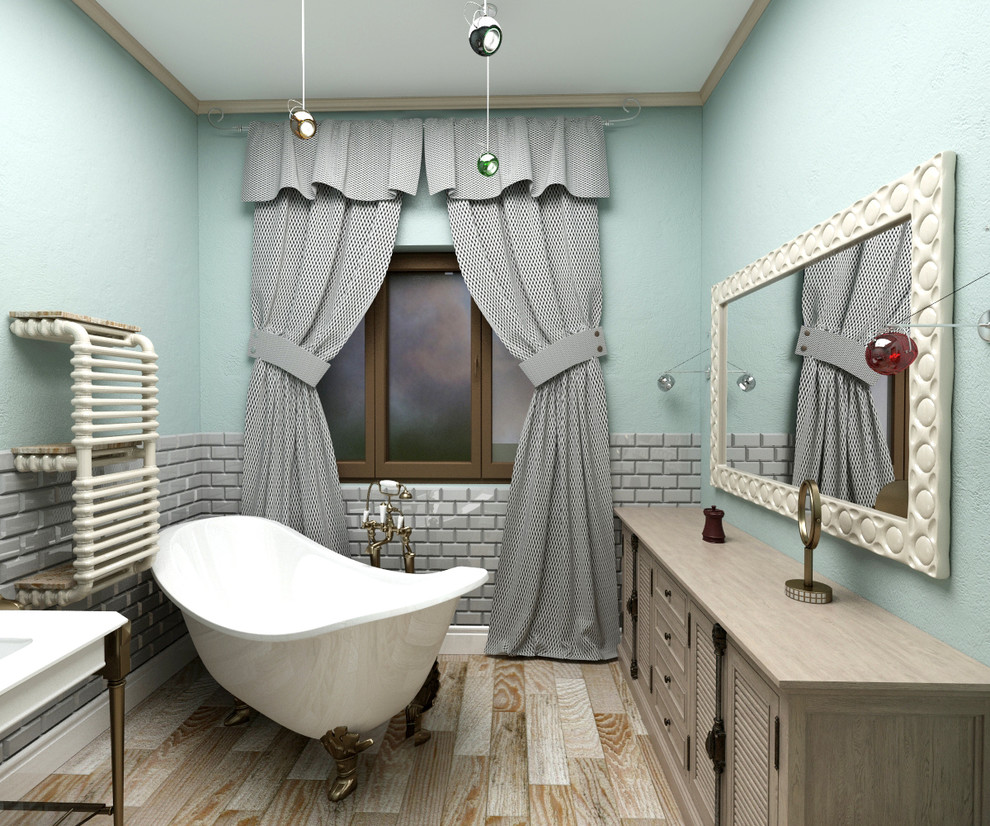 Ванная комната с окном