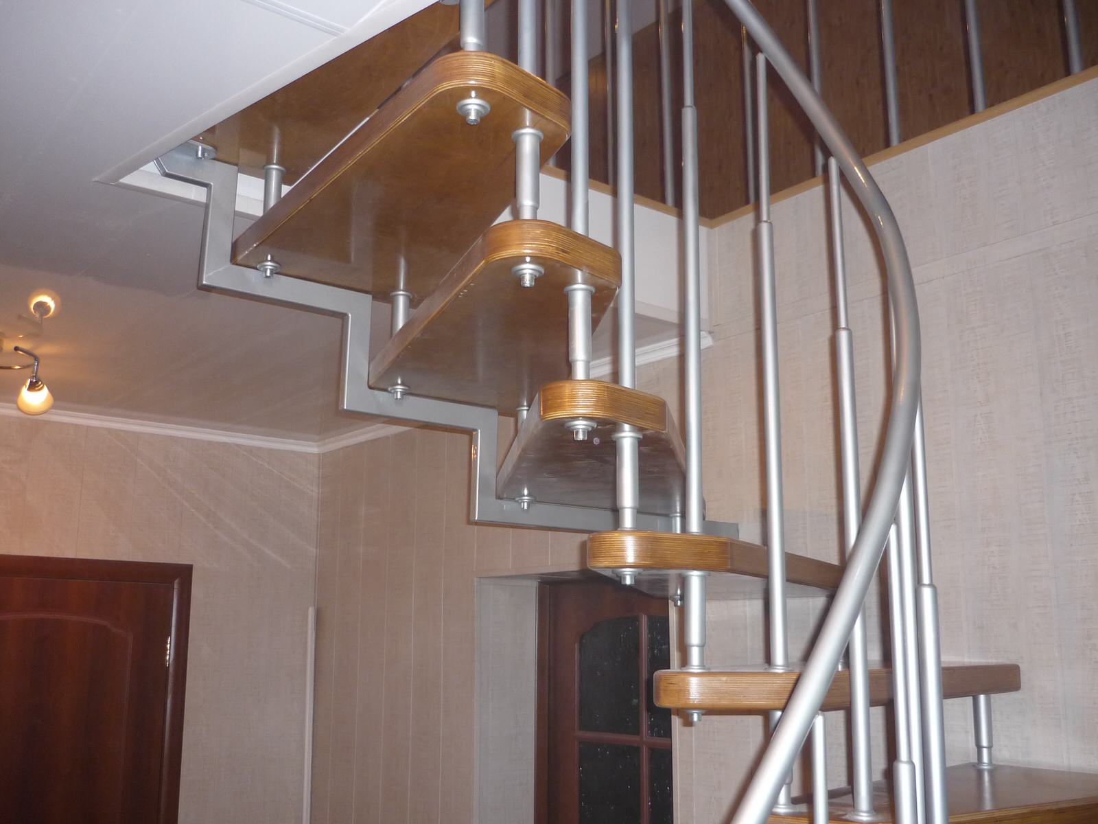 лестница больцевая фанера