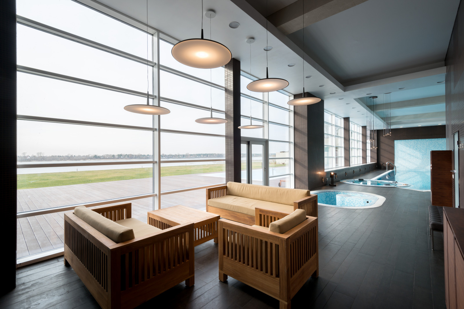 Частный спа-комплекс с бассейном