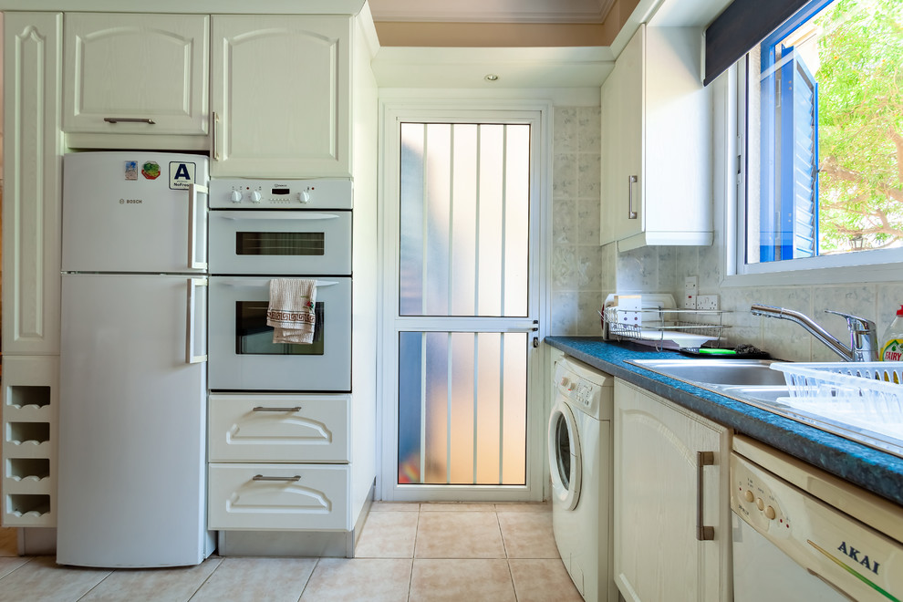 Kings Avenue Apartment