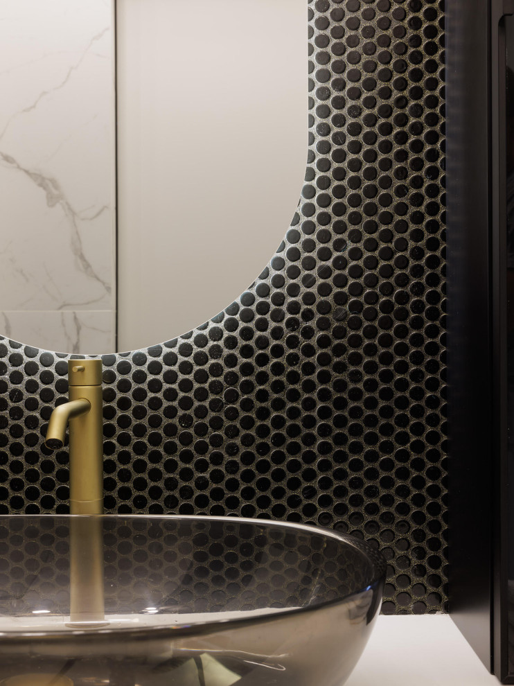 Дизайн современной квартиры с бордовыми акцентами в ЖК "Притяжение" - 146 м2