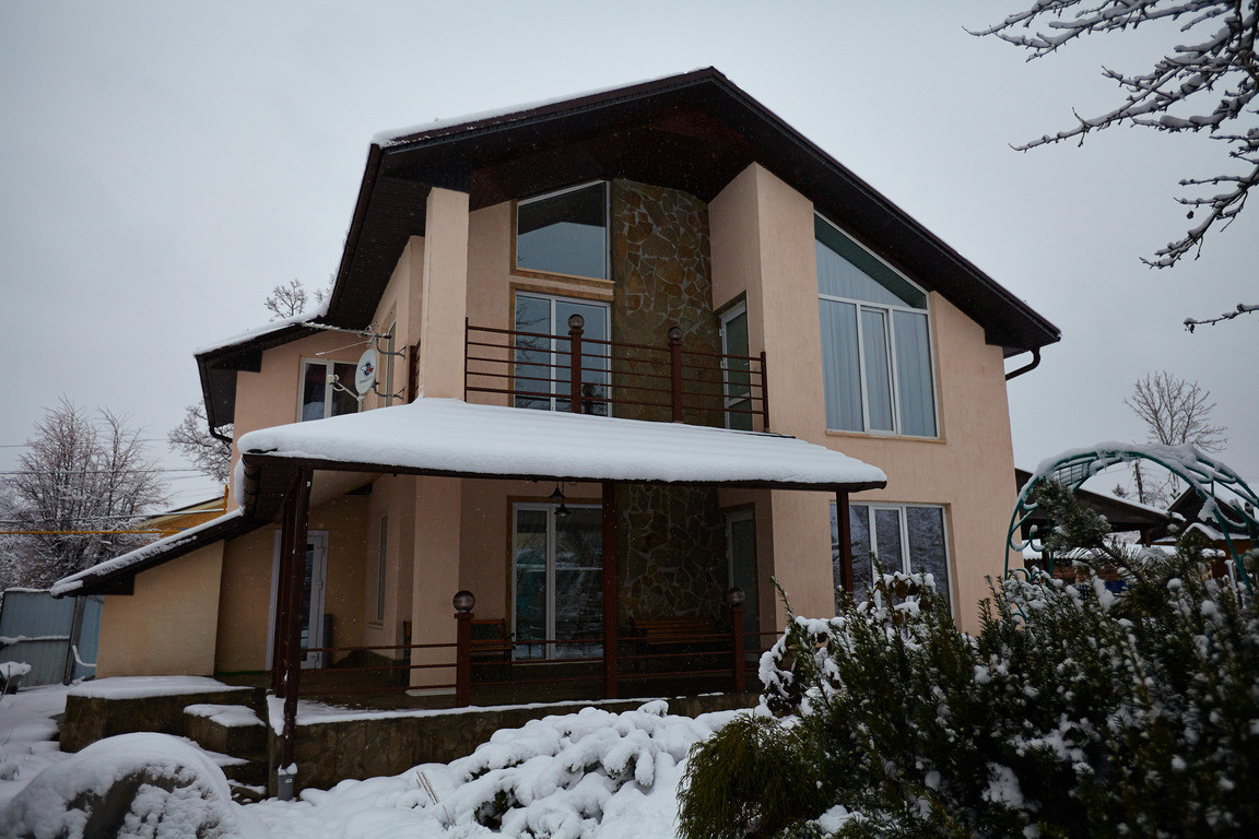 DesignStairs - элитные лестницы и двери