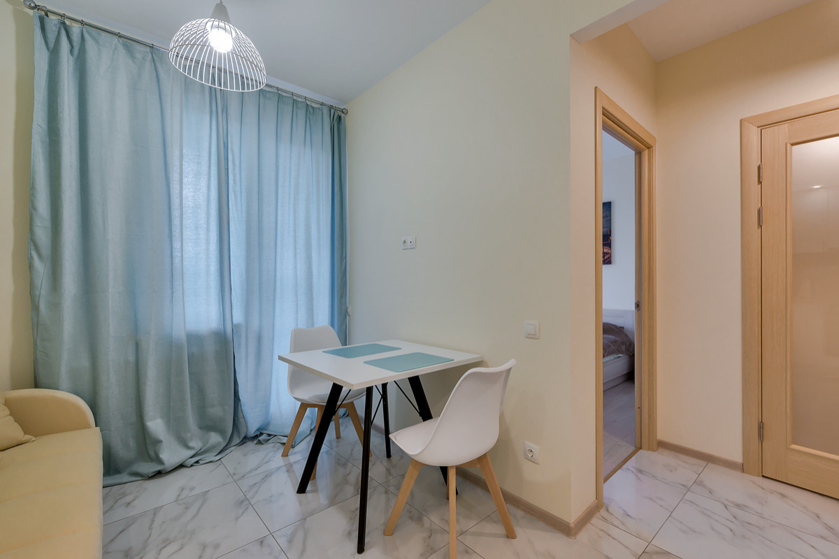 Apartment for Rent in St. Petersburg ~ Питерская квартира-студия для аренды