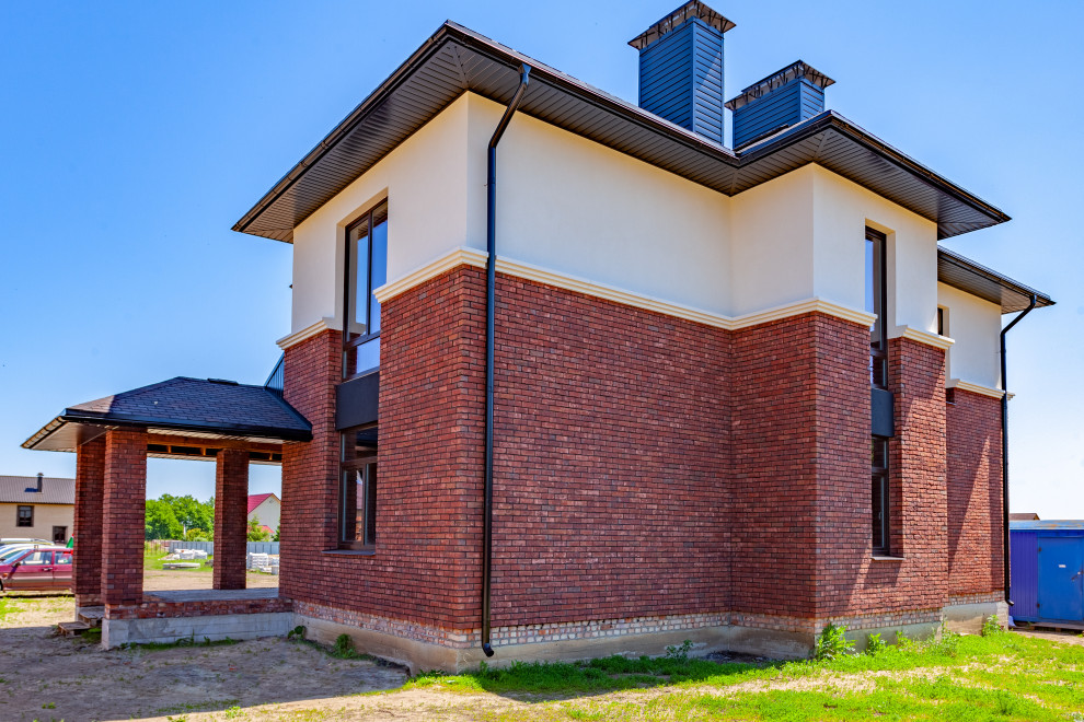 Фасады домов в поселке " Дубровка"