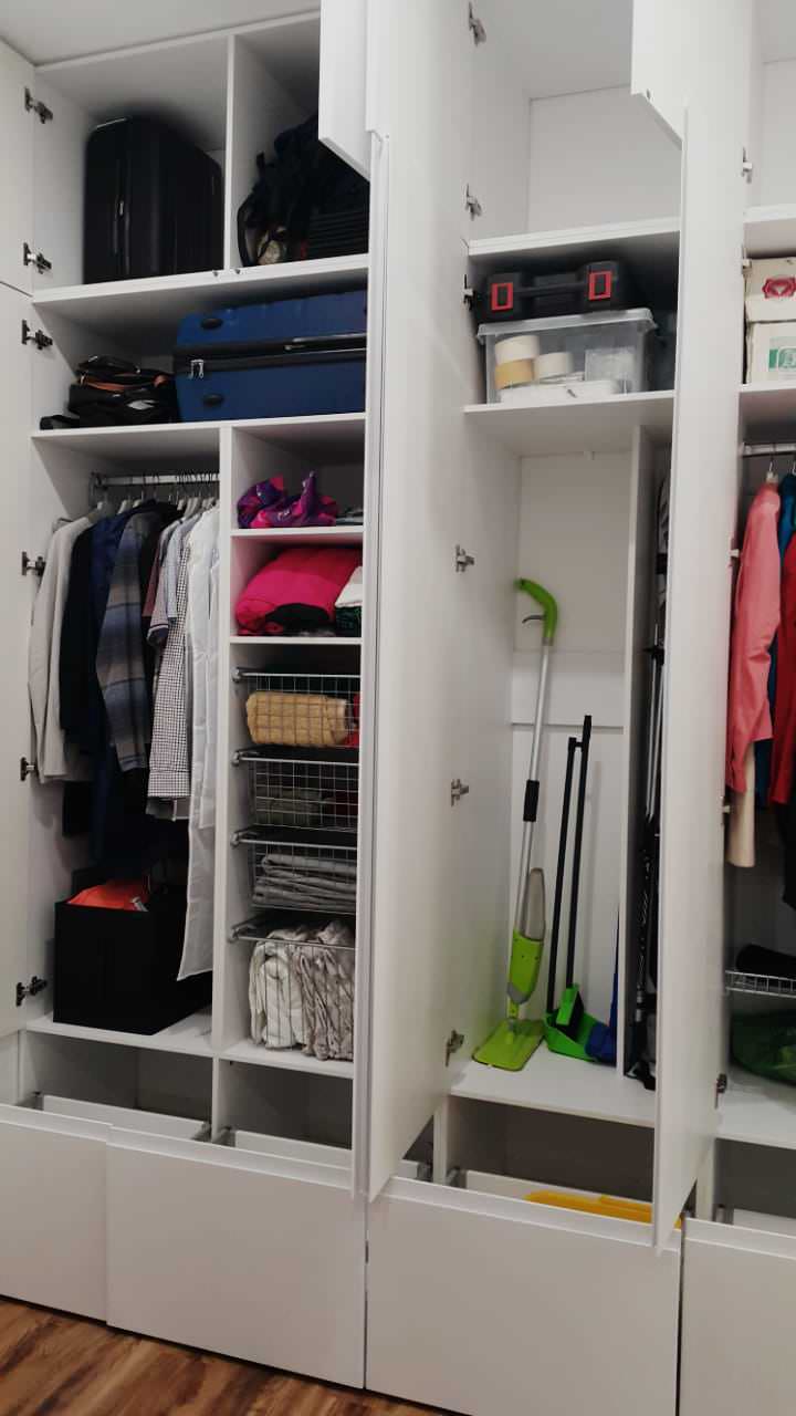 Шкаф в коридор