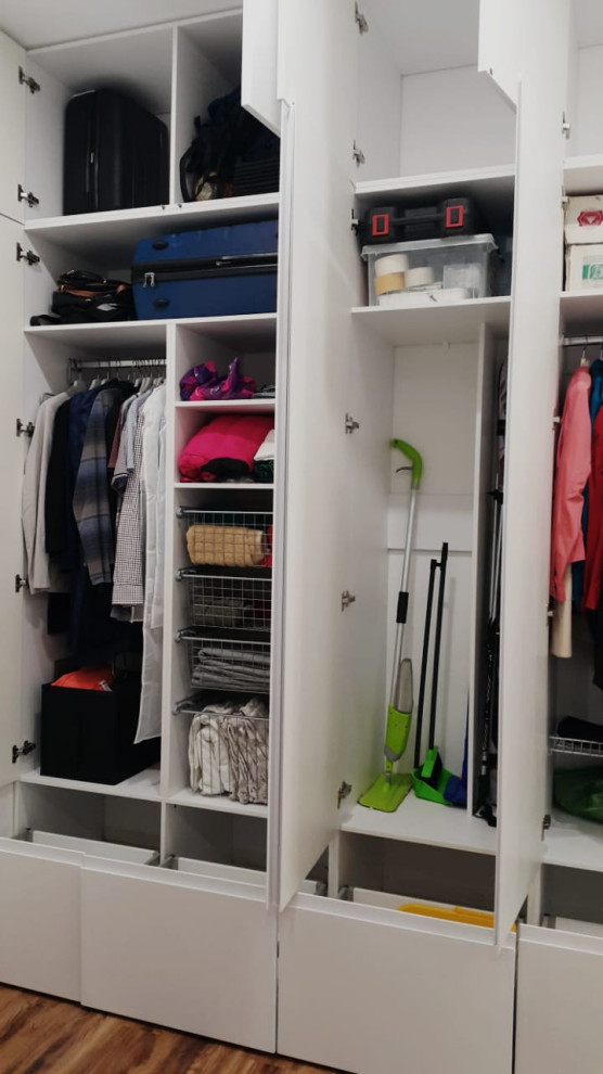 Шкаф в коридор