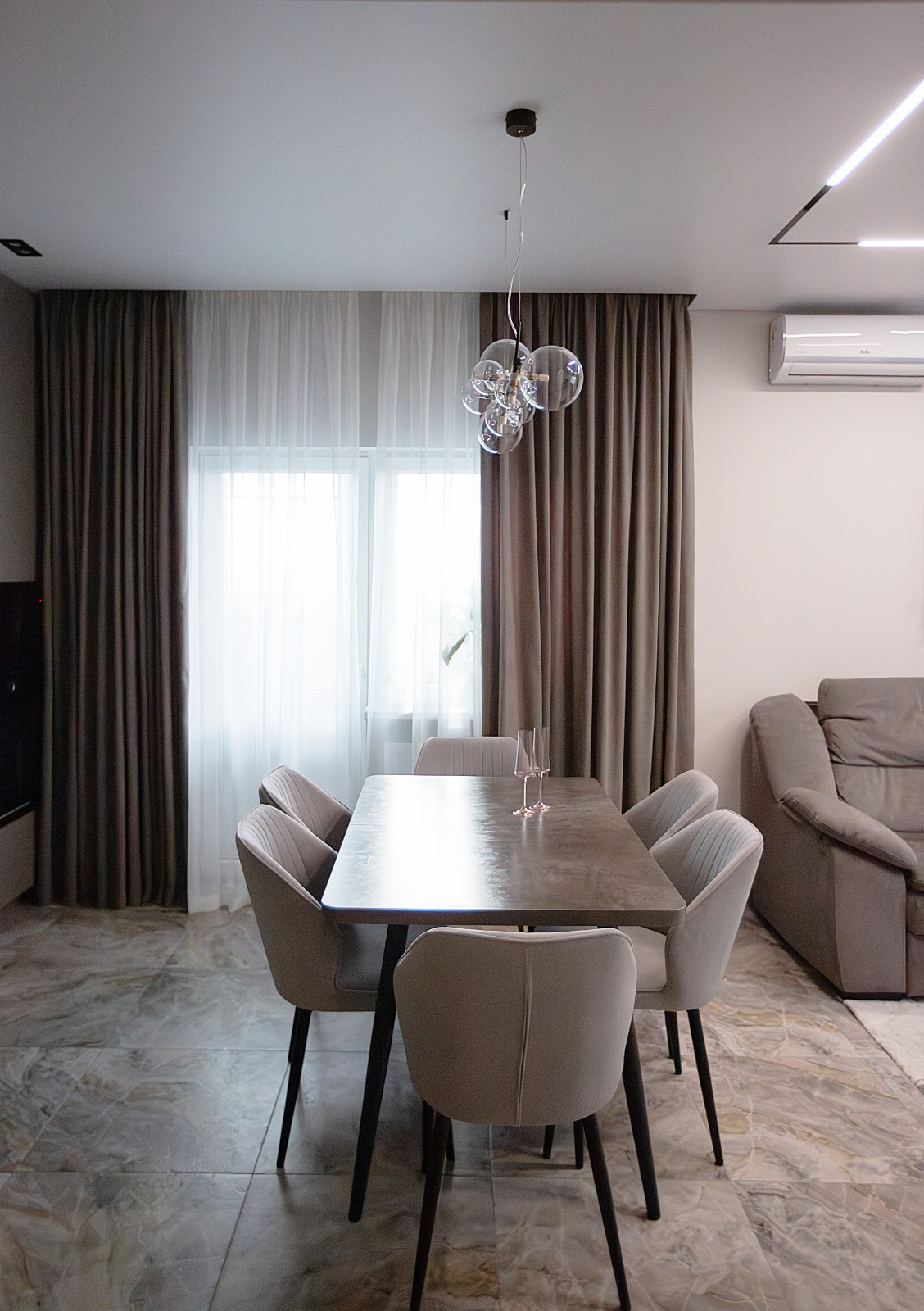 Дизайн-проект трехкомнатной квартиры. Фото после реализации