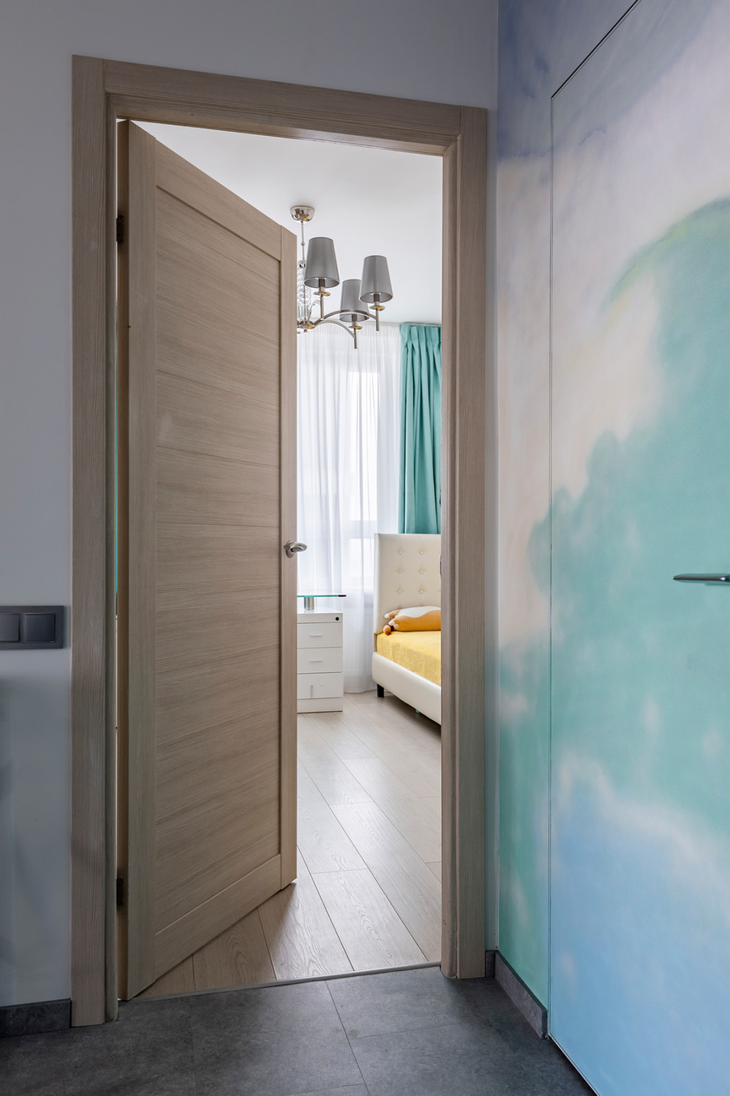 "Всплески жизни". Дизайн 3-х комнатной квартиры в современном стиле.