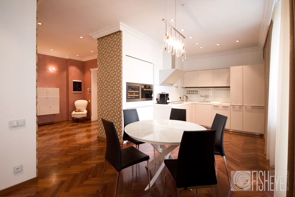 Apartment in Saint-Petersburg, Paradnyi quarter