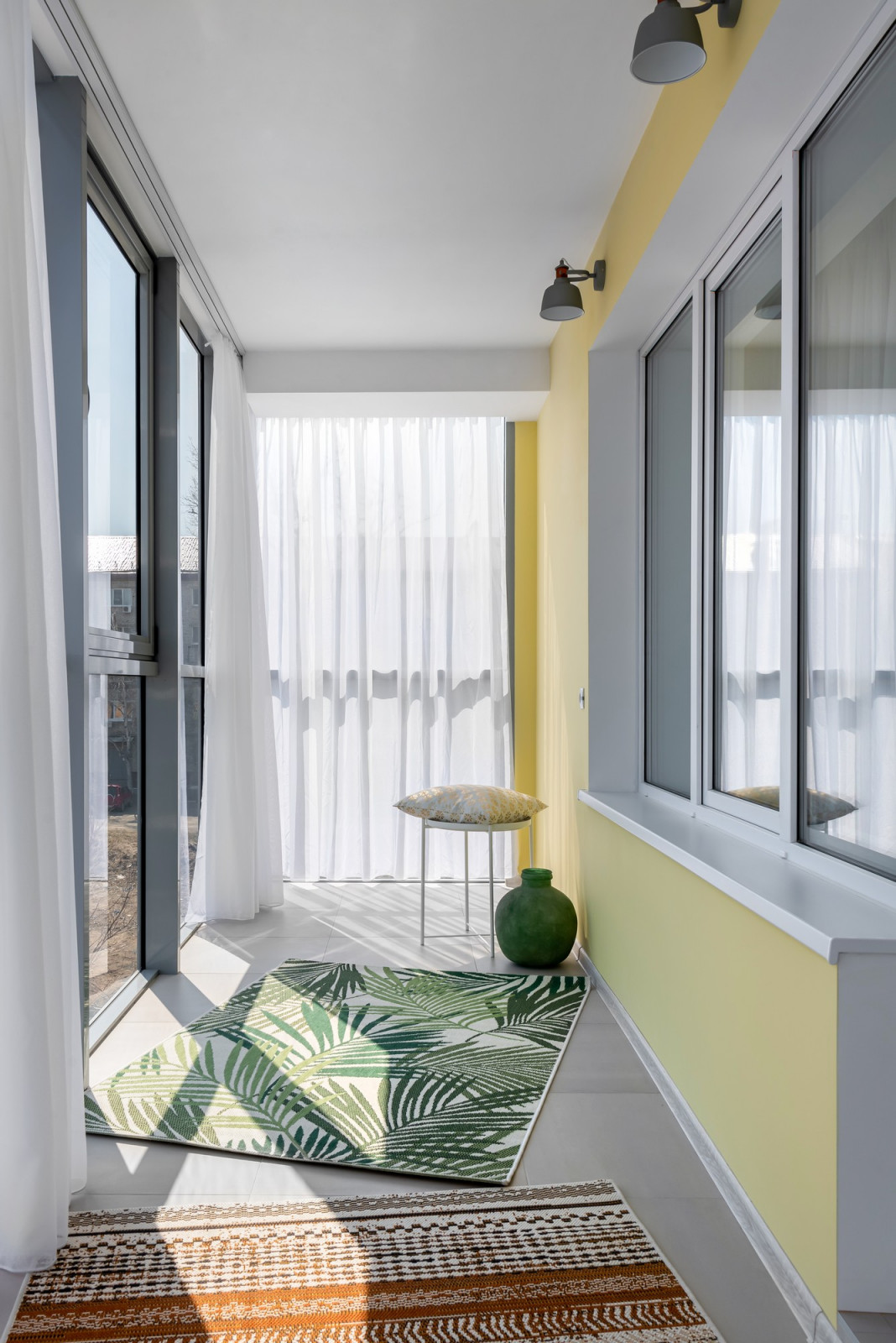 Реализованный проект двухкомнатной квартиры в г. Артем для молодой семьи.