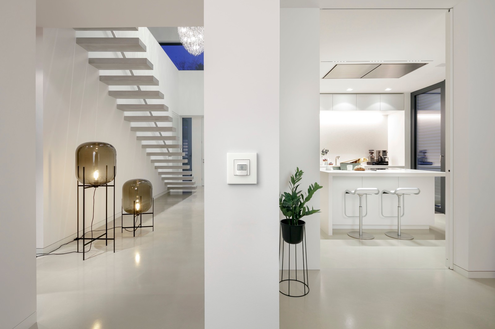 Schneider — фото для статьи