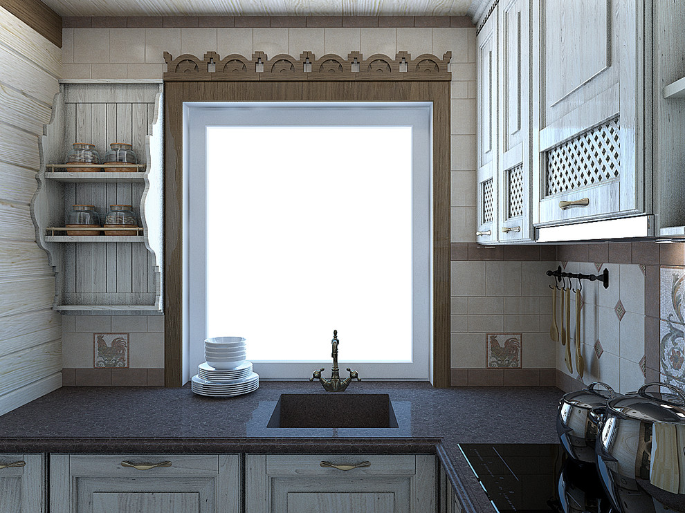 Кухня. Вид на окно с наличником