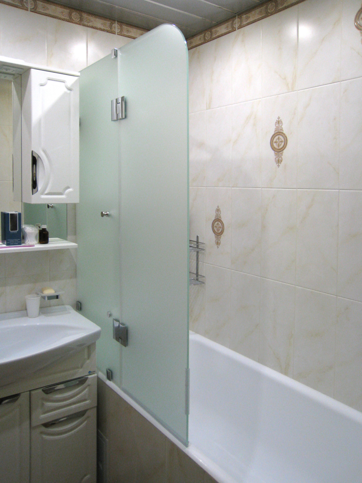 Душевые ограждения на ванну