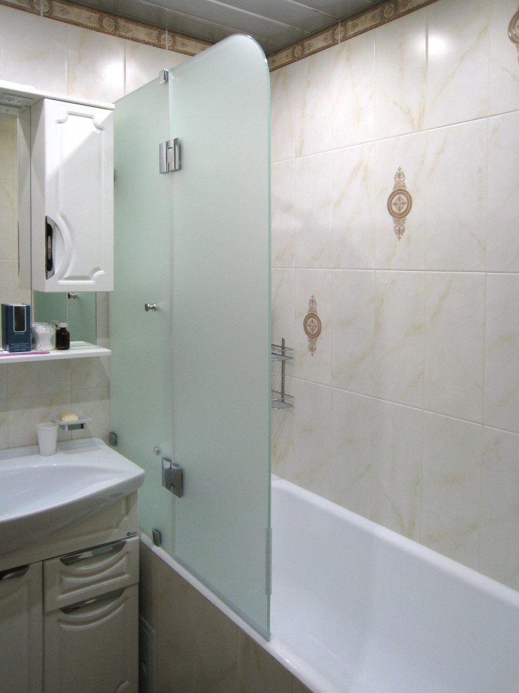 Душевые ограждения на ванну