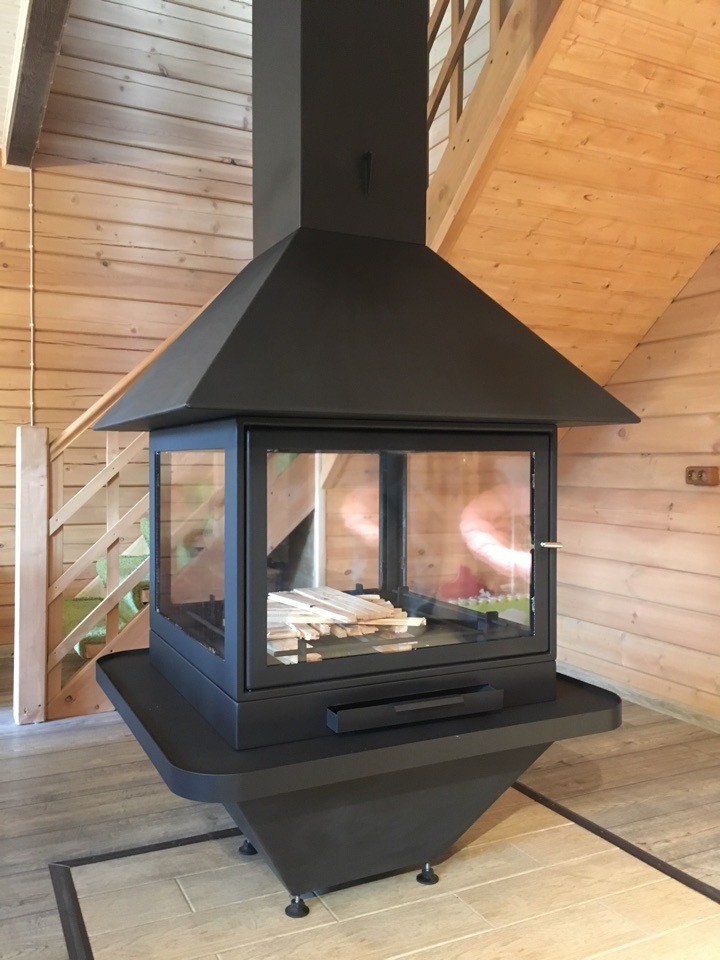 Обложка проекта: Островной камин из стали