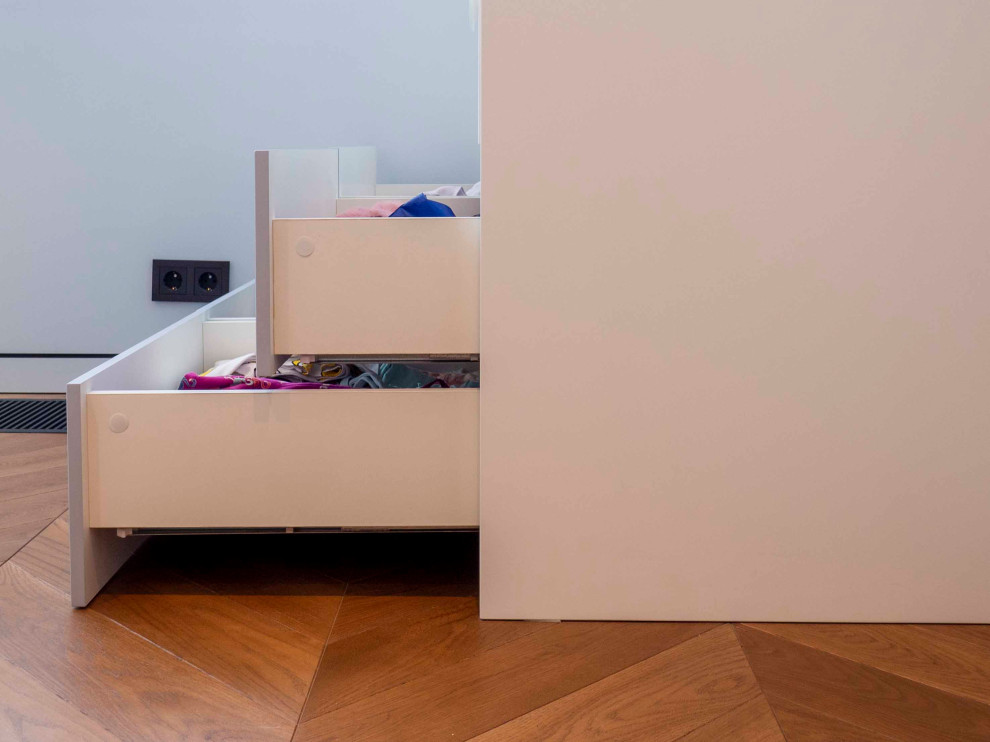 Меблировка детской в розовых тонах