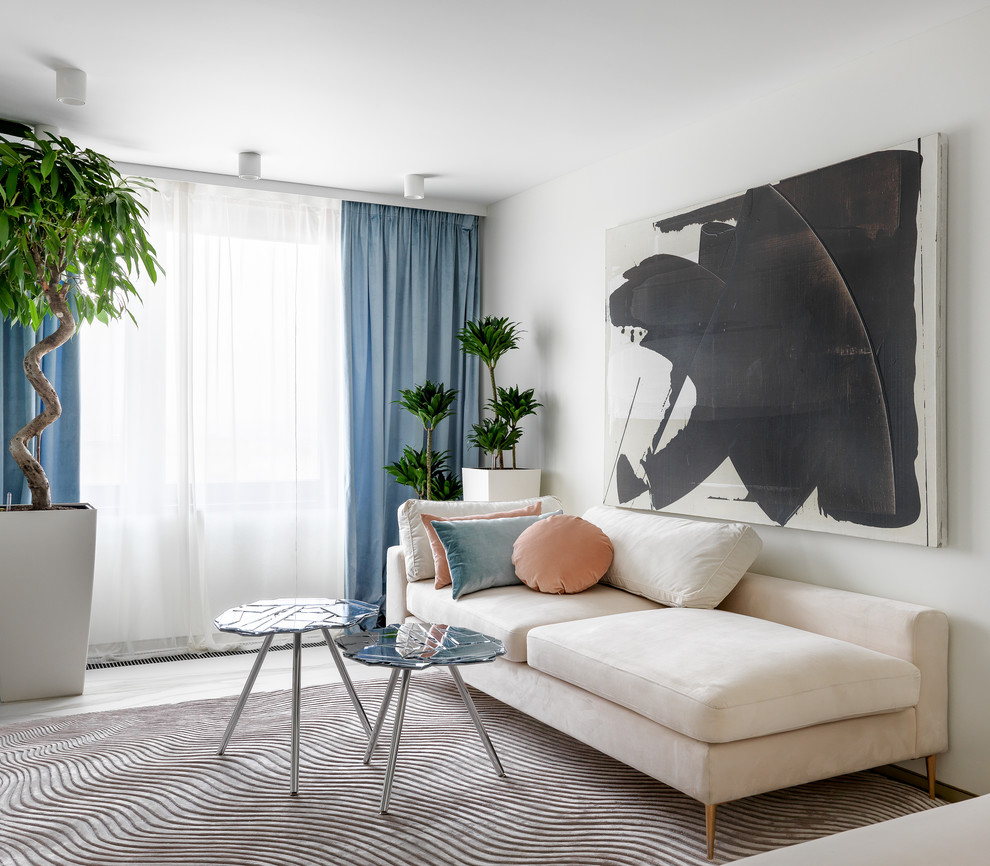 Обложка проекта: Зеркальная квартира