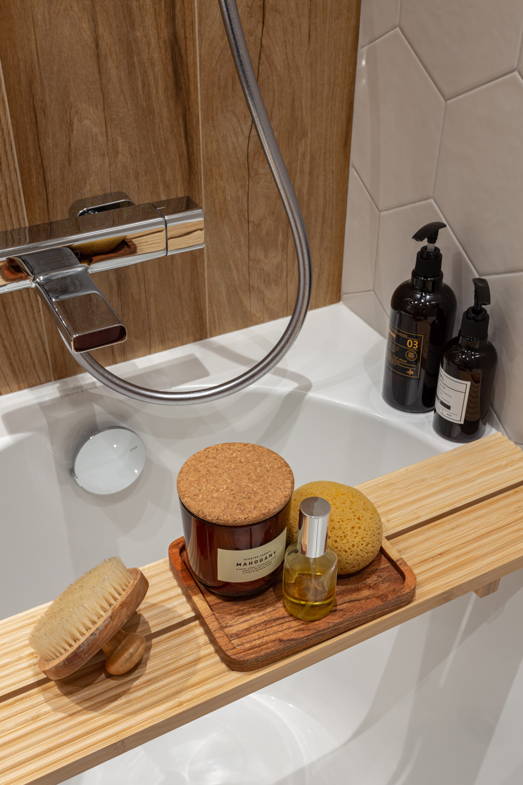 LightТверская