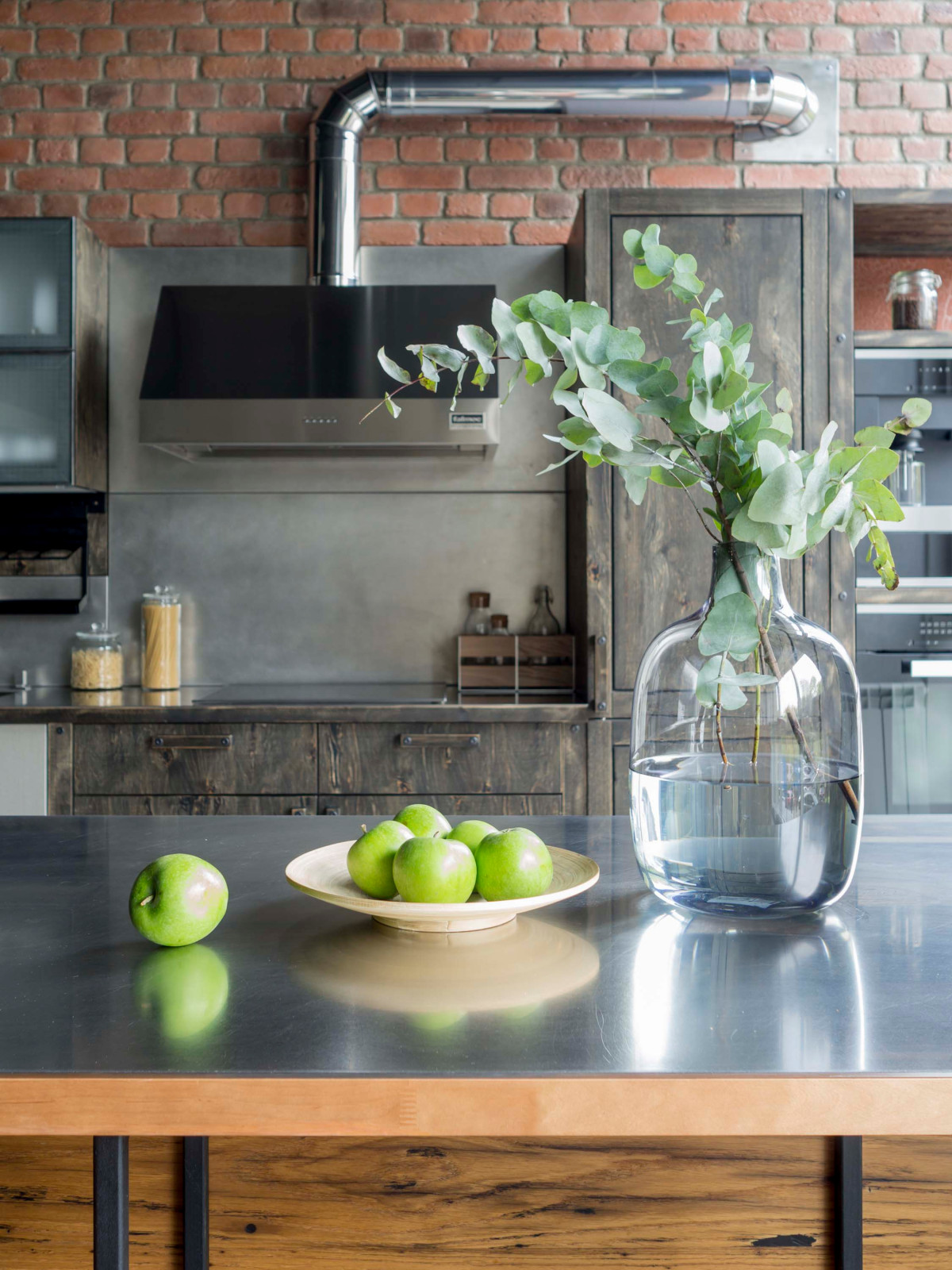 Giulia Novars, Нижний Новгород, ул. Горького 260