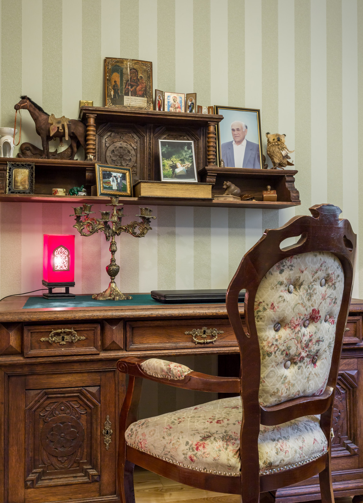 Обложка альбома: спальня