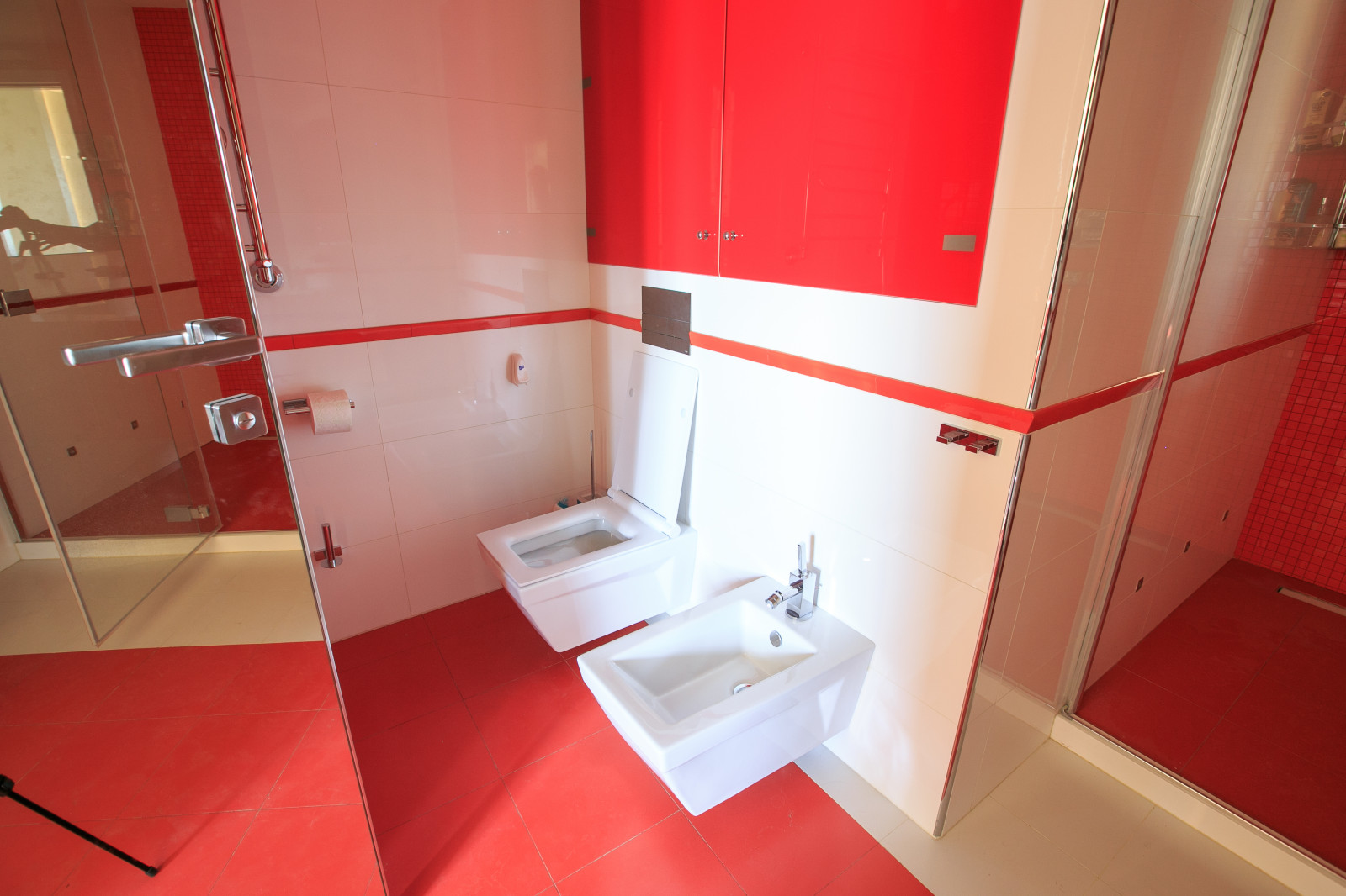 Переделка технического помещения в жилую зону - площадь - 140 м2