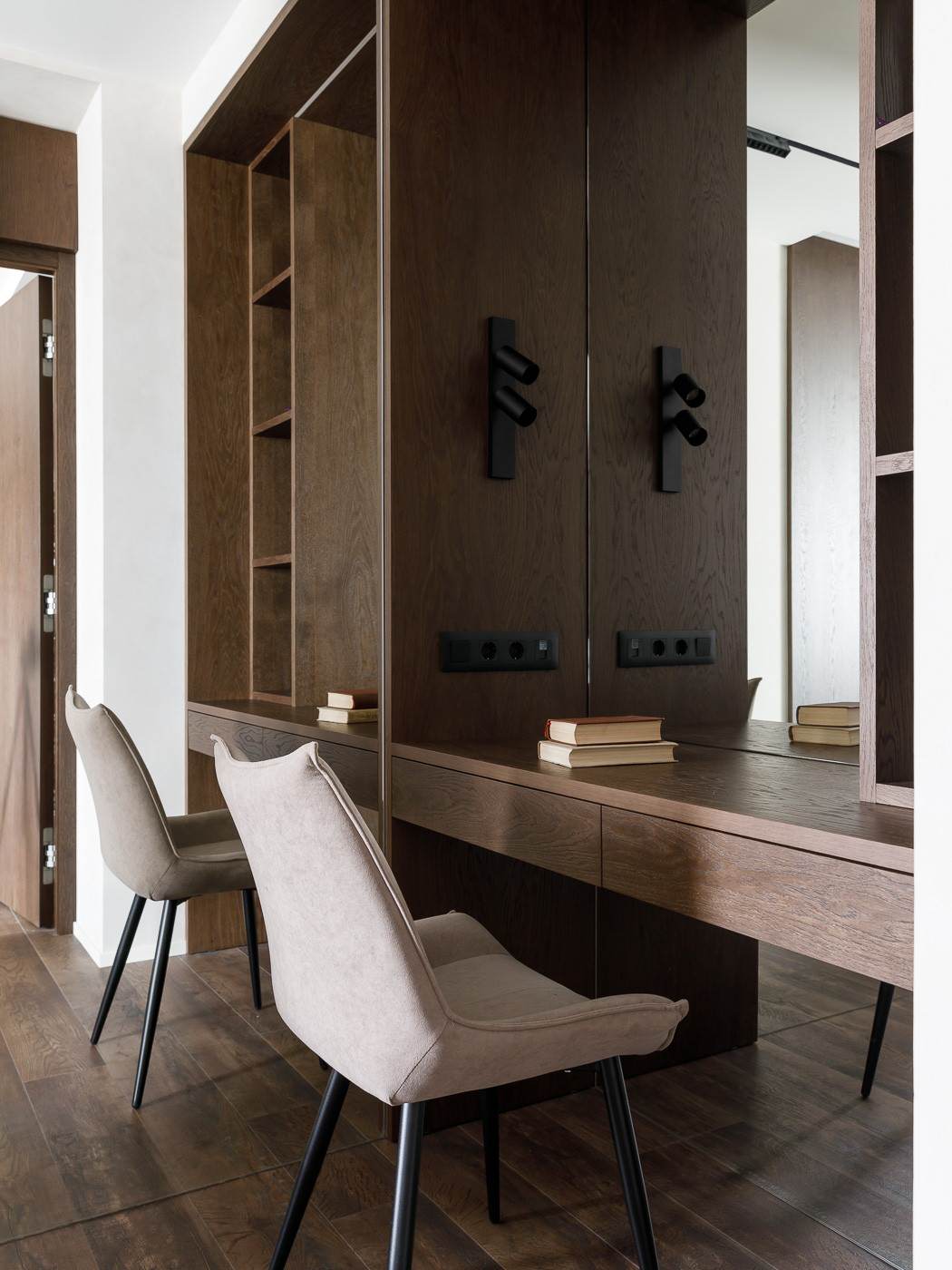 Четырехкомнатная квартира в современном стиле 166 м2