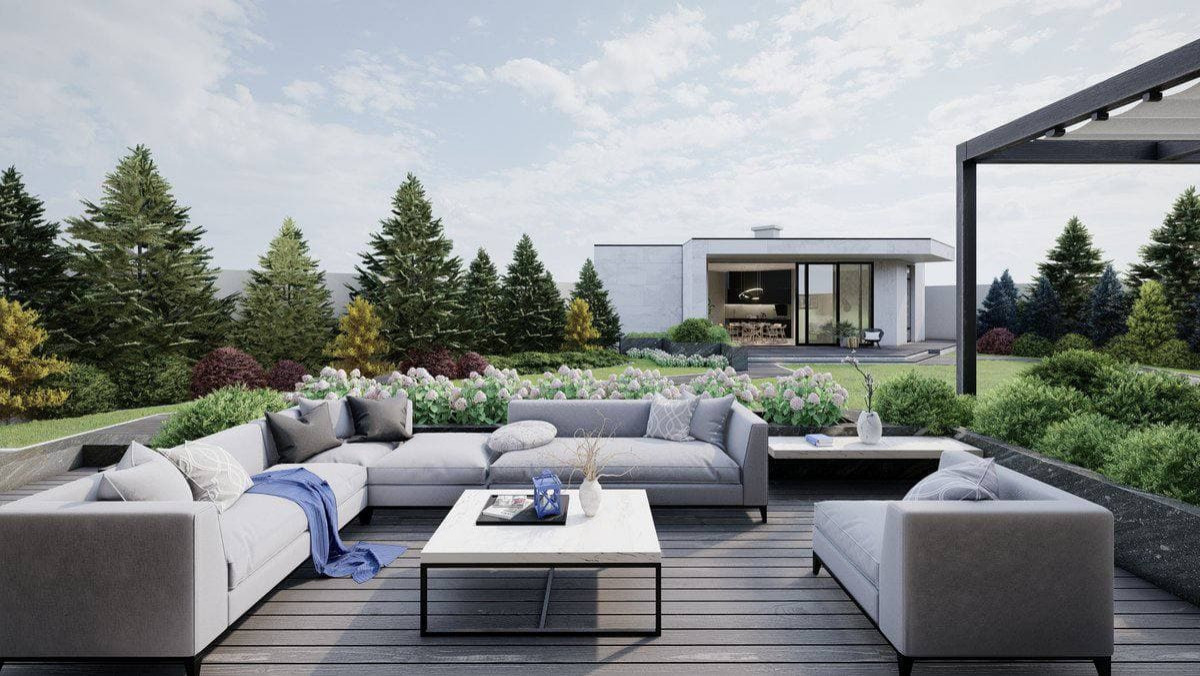 Большой дом с беседкой