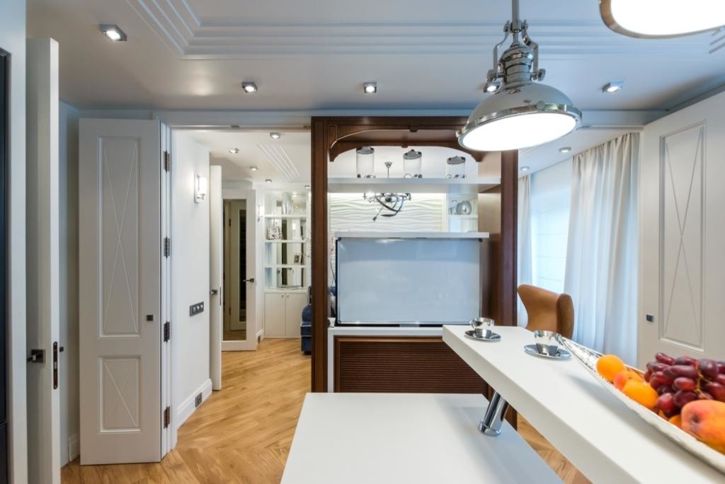 Кухня с иллюминатором