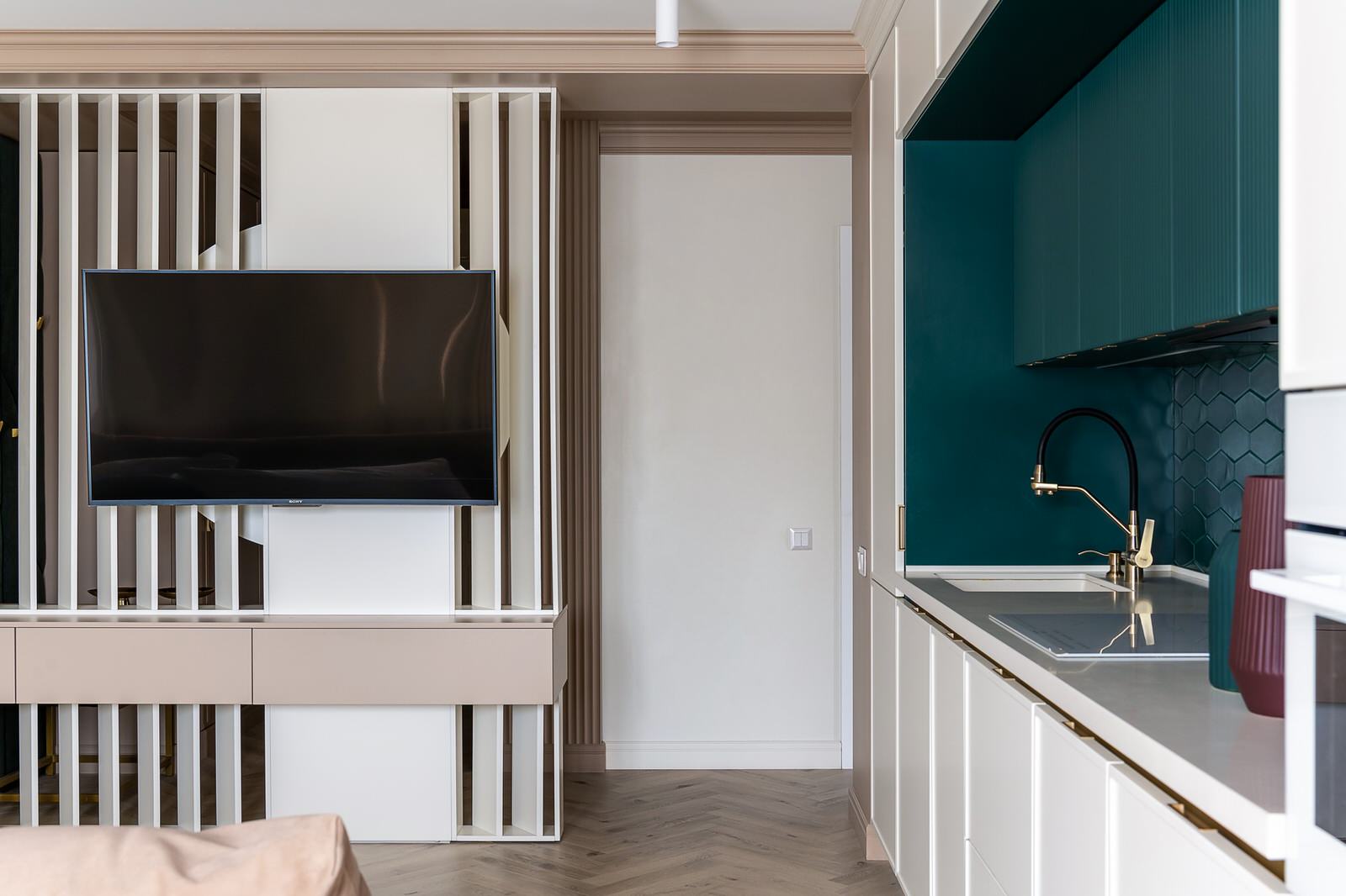 Реализованный проект квартиры в ярких тонах, г.Находка