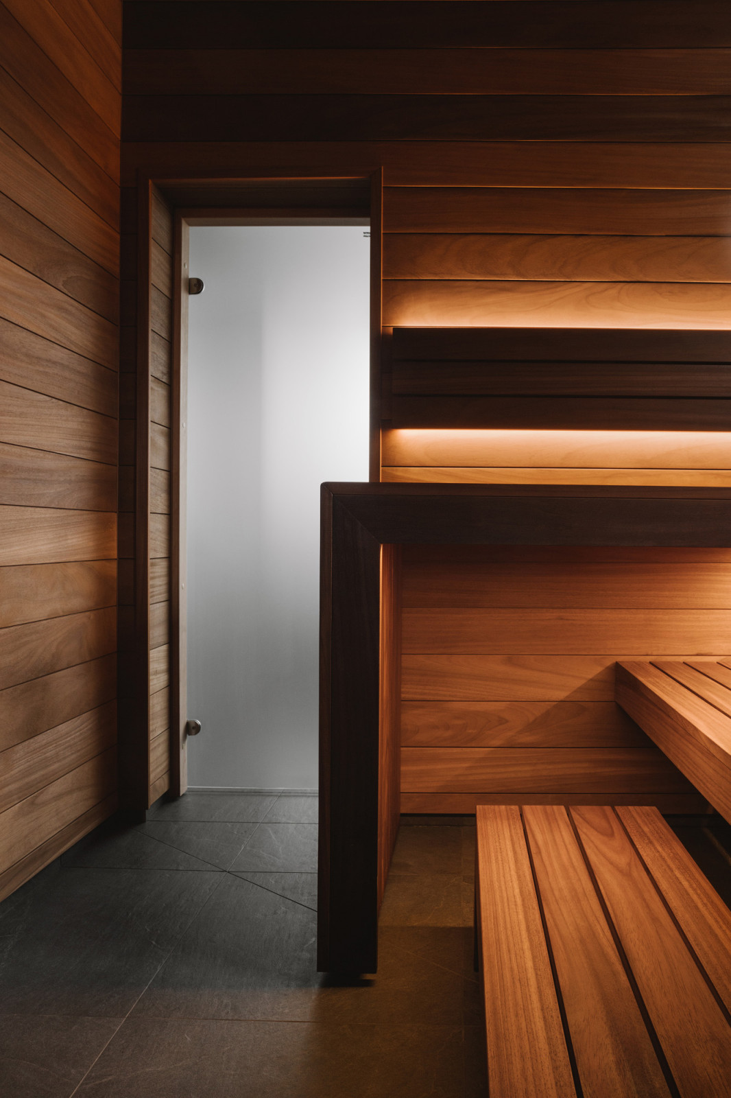 Дверь в баню в цене "Сатин".