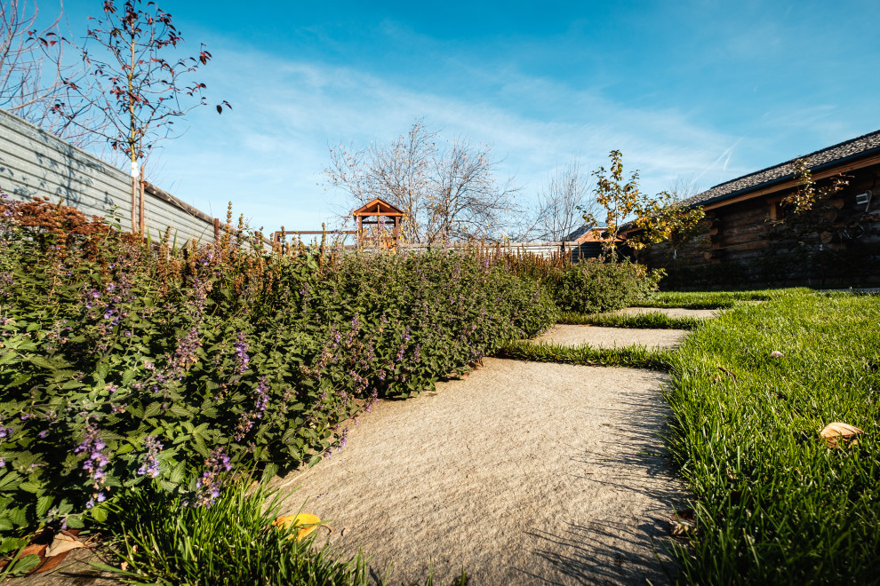 Сад с подпорными стенами