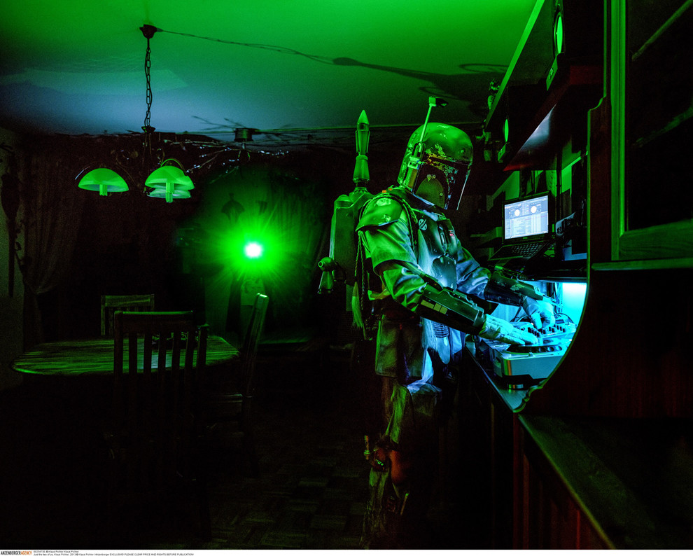 Итак, ваш стиль... глобальный космический