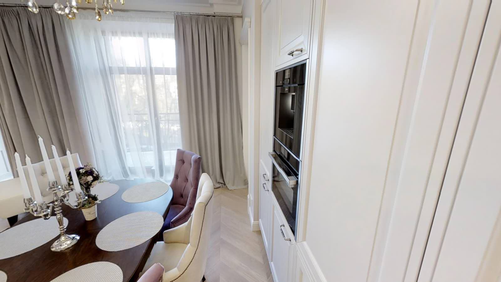 Квартира 100 кв.м. в здании сталинского конструктивизма.