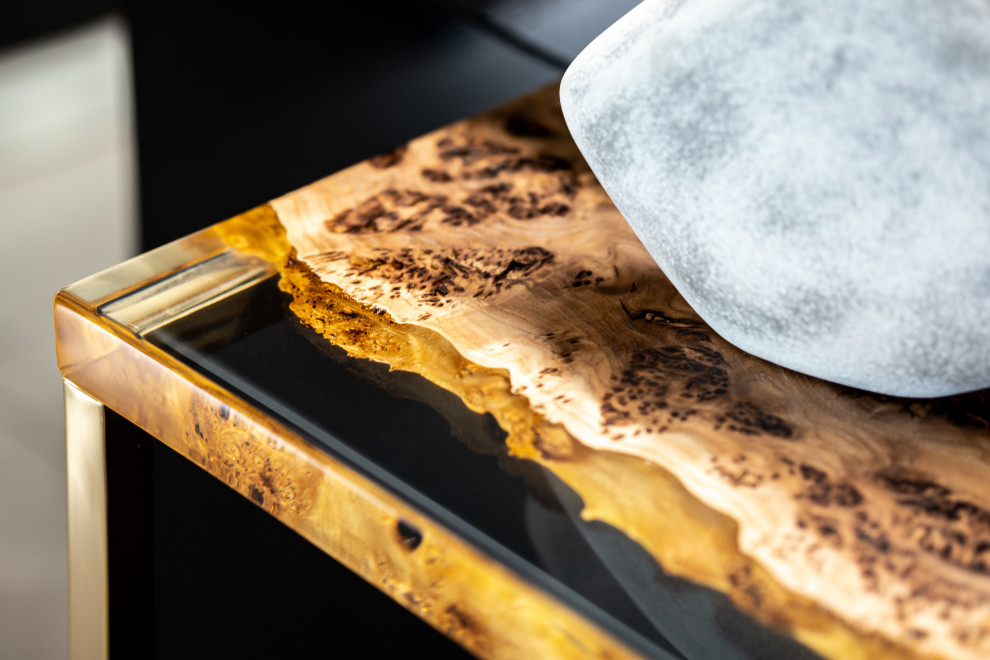 Стол консольный