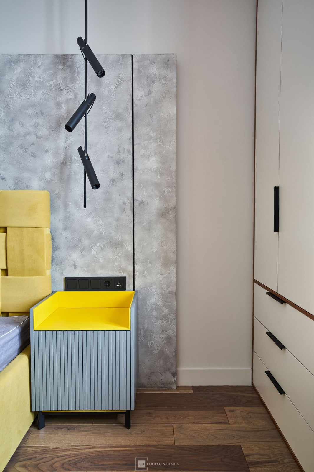 Стильный интерьер с жёлтыми акцентами