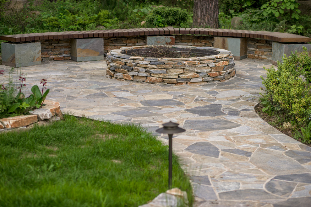 Очаг из кладочного камня